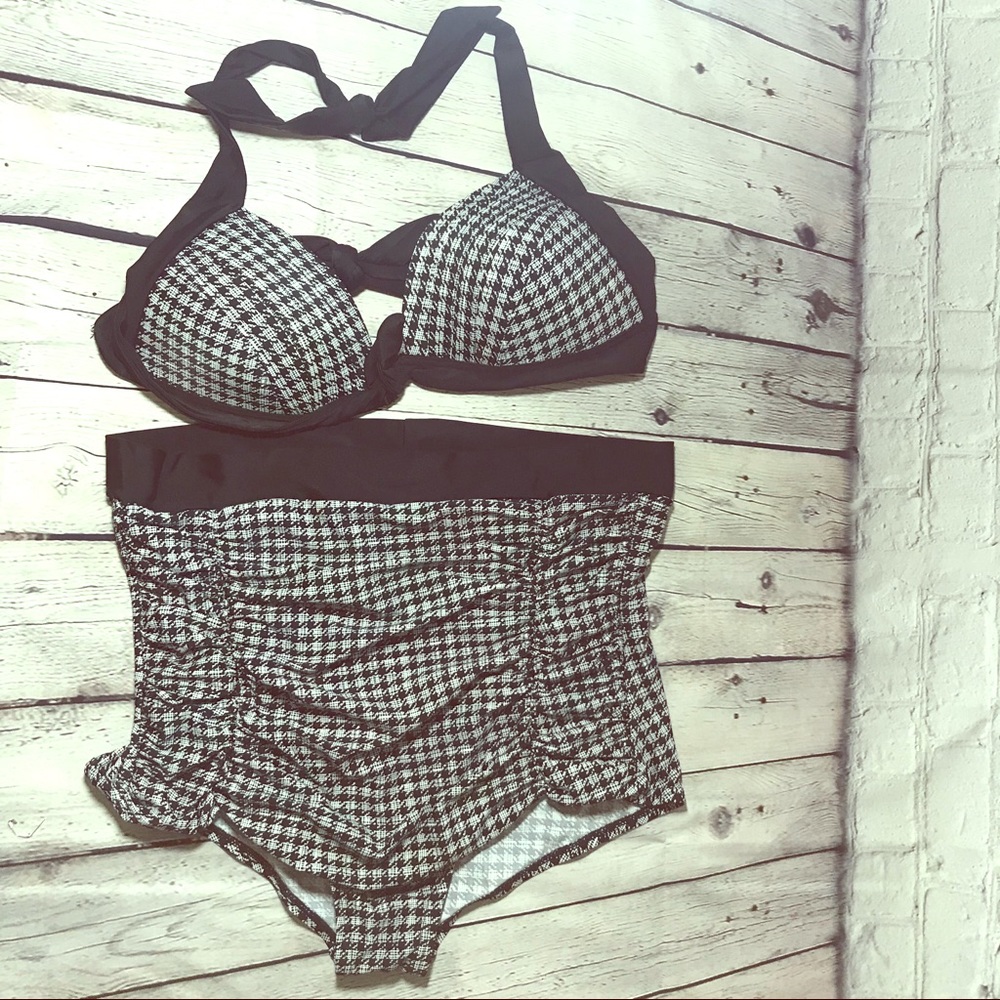 EUC XL/2XL Unique Vintage high waisted two piece